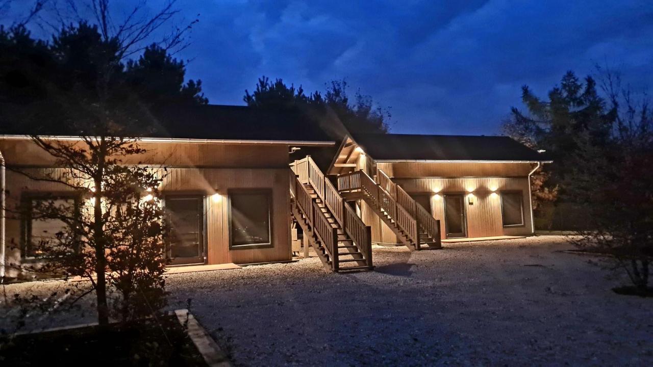 Oberza Pod Zlotym Prosiakiem Hotel Nieborow Bagian luar foto