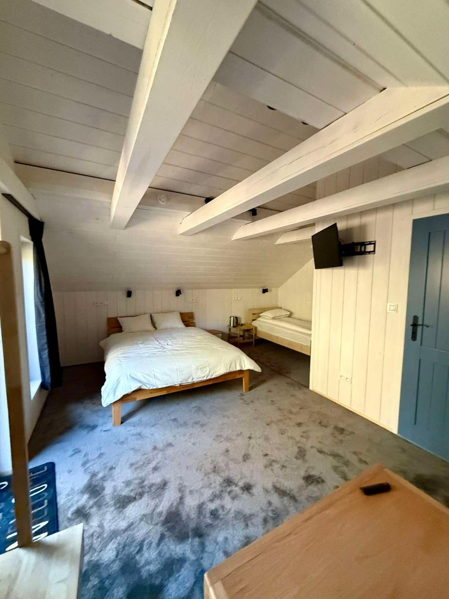 Oberza Pod Zlotym Prosiakiem Hotel Nieborow Bagian luar foto